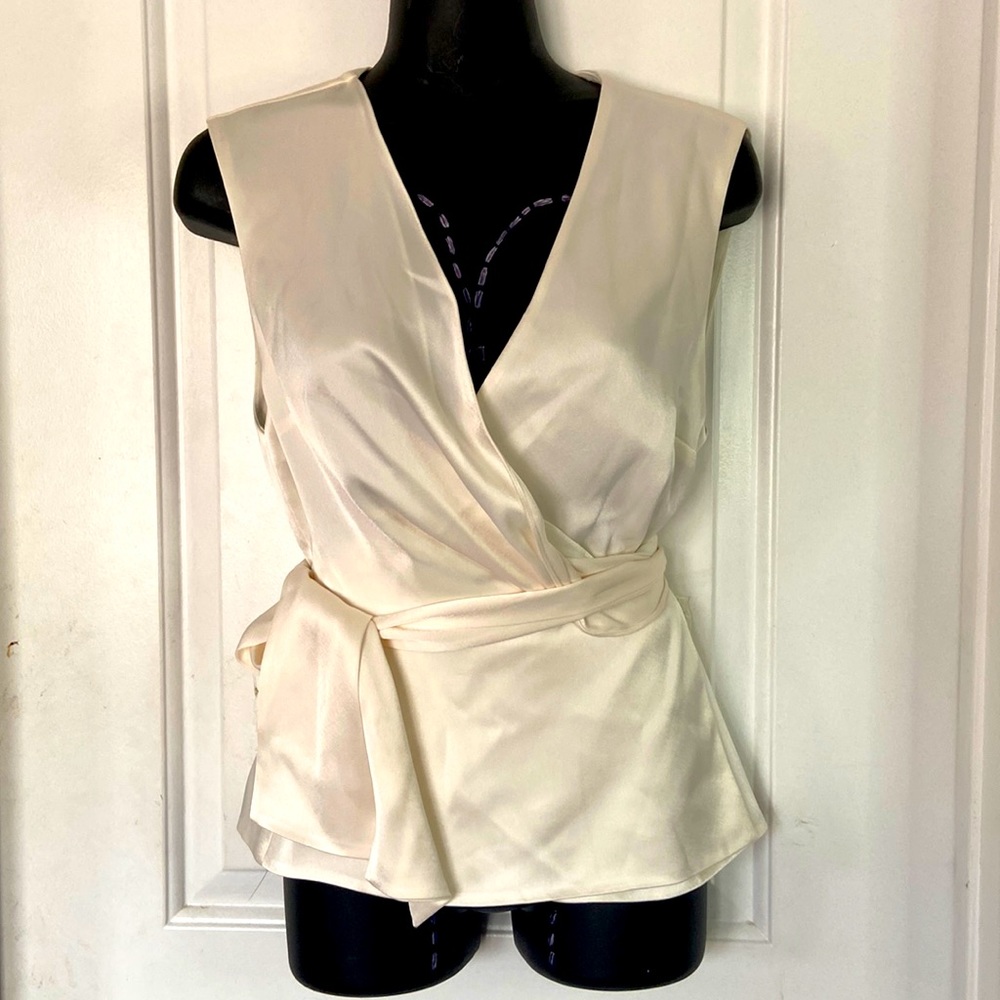 Alice + Olivia cream satin wrapped tie on side sleeveless blouse